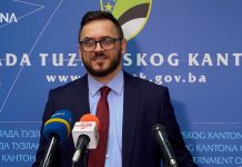 VIDEO: Učenici u Tuzlanskom kantonu ponovo u školskim klupama