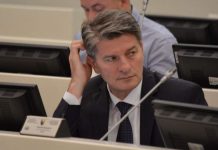 Mehmedović: Fadila treba biti stid zbog vakcina, Bisera neka ponudi ostavku