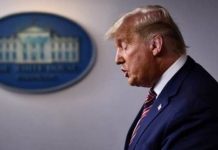 Facebook suspendirao Donalda Trumpa na dvije godine