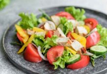 Pesto pileća salata