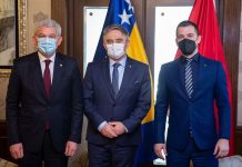 Džaferović i Komšić s Bečićem: Poštovati presude međunarodnih sudova