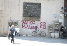 u-centru-banje-luke-osvanuo-grafit-u-znak-podrske-zlocincu-mladicu