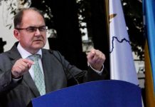 Schmidt na svečanom prijemu uputio poruku građanima i političarima : Uvjeravam vas da ću raditi na mirnoj budućnosti BiH