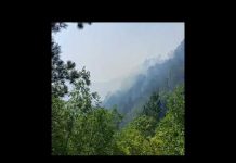 Helikopter RS-a gasi požar u Jablanici