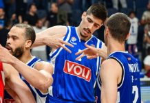 Košarkaš Budućnosti hitno prebačen u bolnicu i nalazi se u teškom stanju