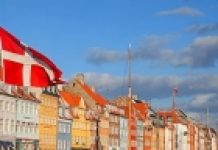 Danska vakcinisala više od 70 posto populacije i ukinula sve restrikcije