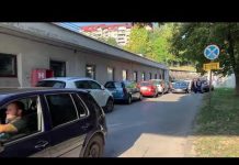 Ogromna gužva pred Zetrom zbog 3.300 doza Pfizerovih vakcina