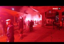 Pogledajte kako prolazi voz kroz bakljadu Manijaka