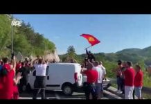 Cetinje: Policajac skinuo uniformu i prešao na stranu građana!