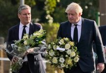 Džonson položio cvijeće na mjestu gdje je ubijen poslanik