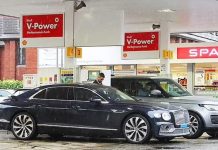 Čekao je 7 sati, ali je Ronaldov Bentley ostao bez željenog benzina