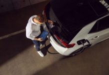 Niz prednosti u odnosu na motore s unutrašnjim sagorjevanjem: Servisiranje električnih automobila