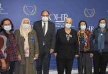 Visoki predstavnik se sastao sa majkama Srebrenice