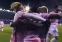 Čaša puna pive poletila je prema glavi Gvardiole, a njegovoj reakciji malo ko se nadao