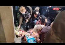 Emotivne scene s lica mjesta: Građani ispred klinike “Bejtović” ostavljaju igračke