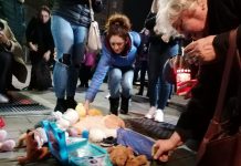 Završeni protesti povodom smrti malene Džene Gadžun: “Građani uzvikivali “Ubice, ubice!”