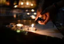 Broj žrtava koncerta u Houstonu porastao na 9, dječak se bori za život