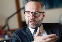 Michael Roth: Sankcije na stolu, ne samo za Dodika