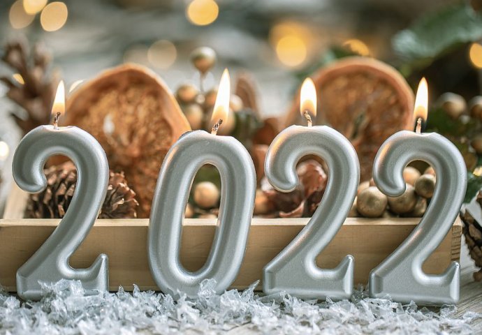2022