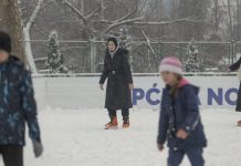 Zimske radosti u gradovima regije: Klizališta na otvorenom privlače najviše posjetilaca