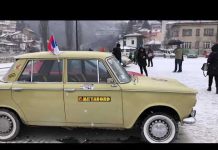 Izložba oldtimera u Sarajevu kod Vijećnice