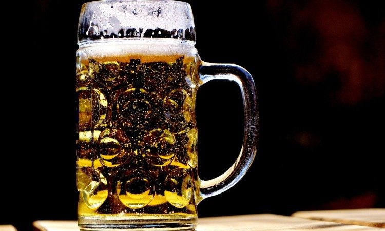 pivo-ilustracija-pixabay-1641284795-750x450-1