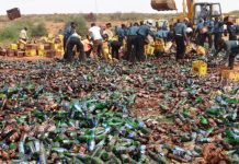 Šerijatska policija u Nigeriji buldožerima uništila četiri miliona flaša piva