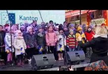 Sarajevski školarci pjevali ukrajinsku narodnu pjesmu na priredbi povodom Dana nezavisnosti BiH