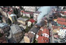 Face na terenu: Pogledajte požar i borbu vatrogasaca sa vatrenom stihijom u Odobašinoj ulici