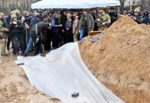 50 kilometara od Kijeva nađena masovna grobnica. Zelenskij dao veliki intervju Bildu