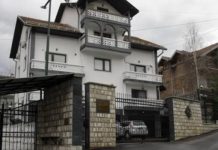 Ambasada Rusije: Obratili smo pažnju na Schmidtovu fudbalsku terminologiju… On može dijeliti kartone samo u desetoj ligi