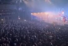 SNIMAK IZ RUSIJE JE VIRALAN: Hiljade ljudi skandiralo na koncertu: J**** rat