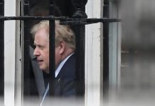 Boris Johnson preživio glasanje o povjerenju