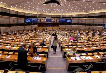 Plenković u EP-u govorio o BiH, replicirao mu slovenski zastupnik