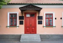 Šta očekivati tokom ugradnje vrata?