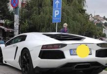 Parking papak u Sarajevu: Zbog njega građani nisu mogli hodati trotoarom