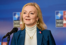 Ko je Liz Tras, osoba koja ima najveće šanse da naslijedi Borisa Džonsona?