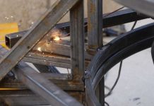 Vanjskotrgovinski deficit BiH u osam mjeseci 6,6 milijardi KM