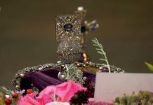 Kraljica Elizabeta II pokopana u krugu porodice