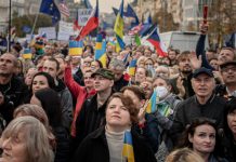 Desetine hiljada Čeha na ulicama Praga izrazilo podršku Ukrajini