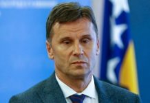 Novalić se oglasio nakon pada: Malo sam se ozlijedio, ali nije strašno