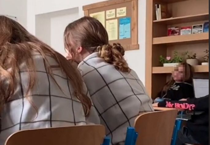 SKOLA