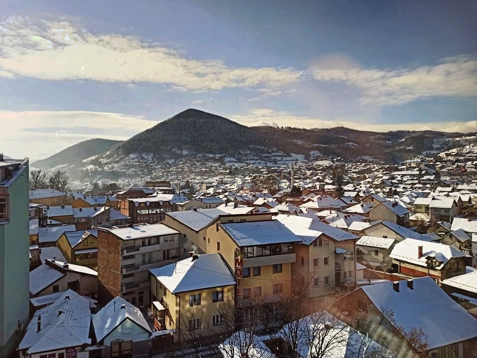 Visoko_zima_snijeg_ulice_ulica_hladno_sunce_foto_visokocoba-7-960x721-1