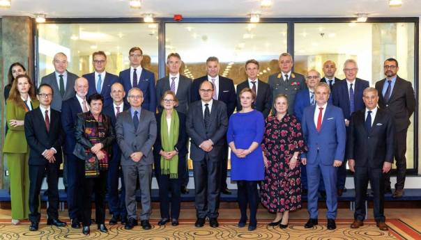pic-nastavlja-sjednicu-zakljucke-ce-saopstiti-schmidt-pic_6392deff4eae2