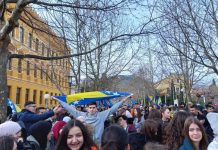 Svečano u Mostaru: Najmlađi defilovali povodom Dana nezavisnosti