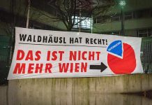 Radikalni desničari postavili rasistički transparent na zgradu škole u Beču