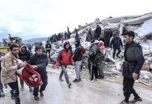 SIRIJSKI DOKTOR IZGUBIO 52 ČLANA PORODICE: POMOĆ NIJE STIGLA, VADILI SMO MRTVE RUKAMA