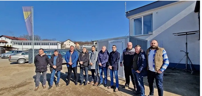 U-Kalesiji-zavrsen-prvi-montazni-stambeni-kontejner-za-gradjane-Turske