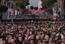 Tirana: Opozicija traži ostavku Rame, incident na protestu