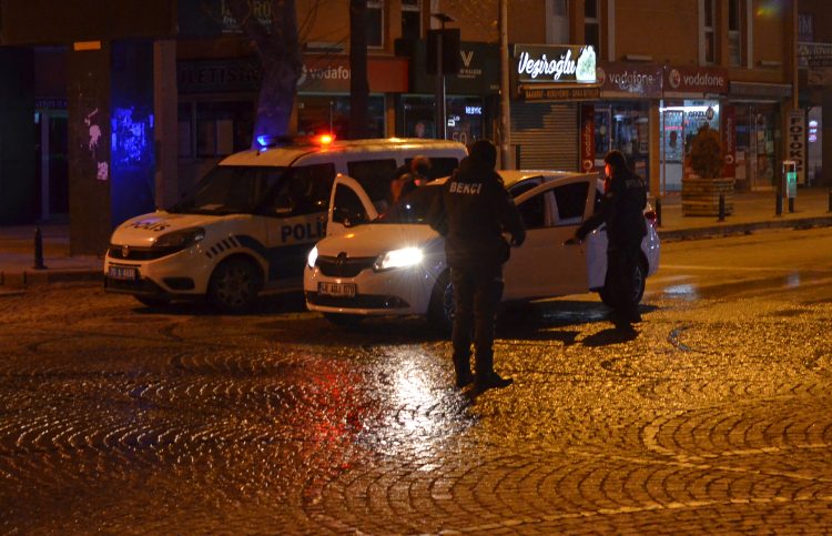 policija